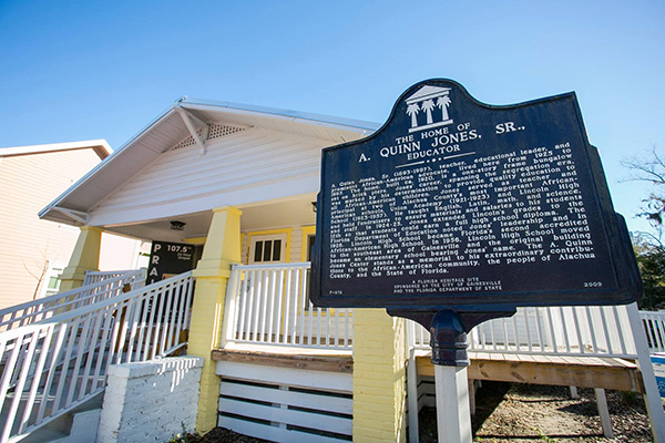 A historical marker stands in front of the home of A. Quinn Jones, Sr. in Alachua County, Florida. 